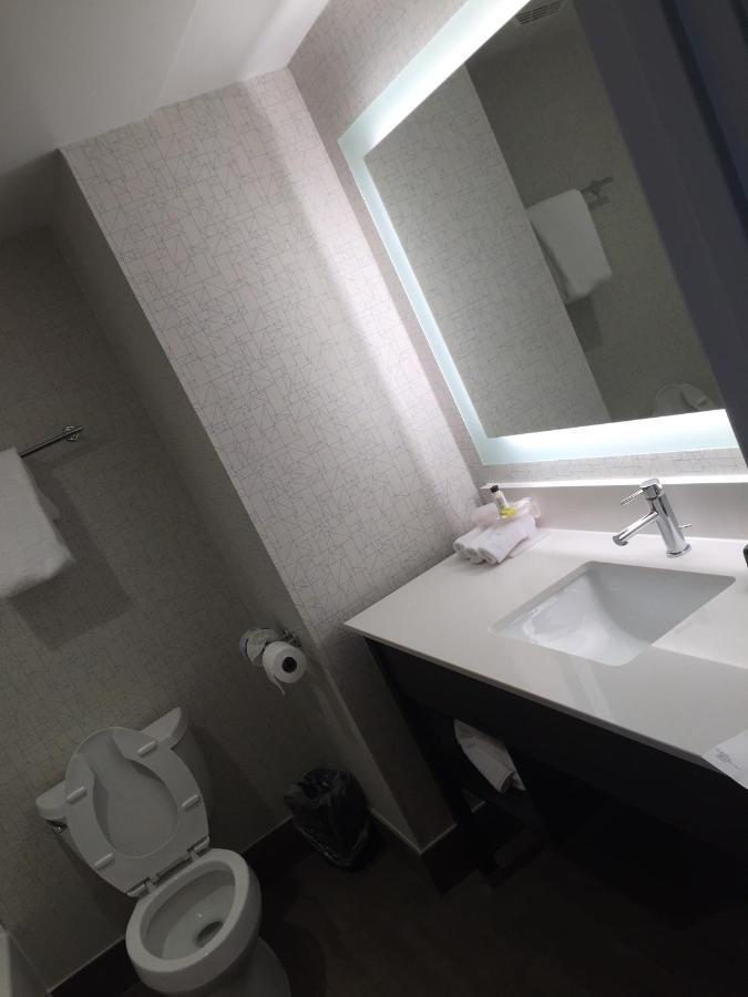 Holiday Inn Express & Suites Orangeburg By Ihg Exterior foto